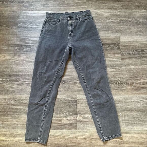 BDG light grey mom high rise jeans - Picture 2 of 8